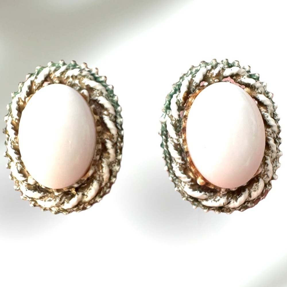 Vintage Deco White w Braided Gold Plate Clip On Earrings